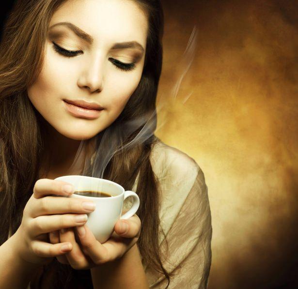 <p>1- Kahveyi sadece koklamak bile sizi stresten uzaklaştırabilir.</p>

