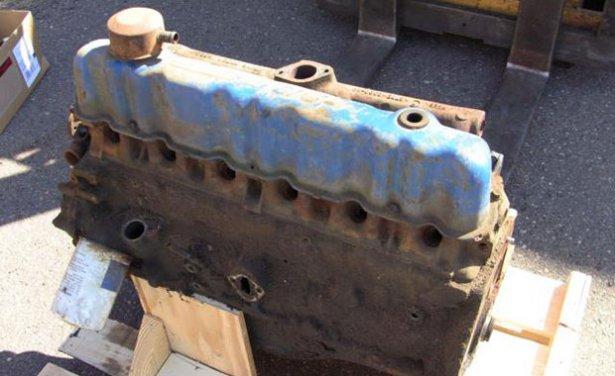 <p>Adeta yeni bir sınıf yaratan Mustang'in uzun kaputu ve kısa güvertesi ile otomobil sevenlerin hayalini süsleyen bir araç oldu.</p>
