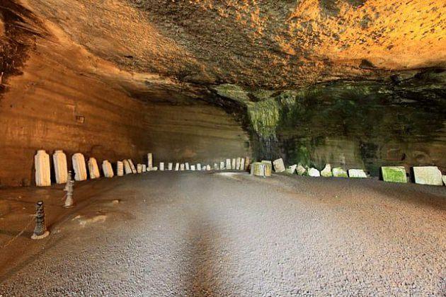 Çay, Cehennemağzı Mağaraları'nın ilçe turizmine önemli katkı sağladığını, bu yıl da ziyaretçi sayısının artmasını beklediklerini kaydetti.