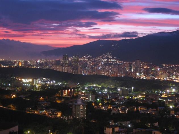 7. Karakas, Venezuela 2011 sıralaması: 8 Sinema Bileti Fiyatı: $17.59 Bir düzine yumurta: $7.87