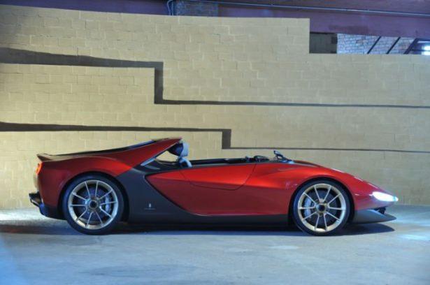 <p>Ferrari 458 Spider’dan dönüştürülen Ferrari Sergio, 4.5 L V8 motor gücüne sahiptir.</p>