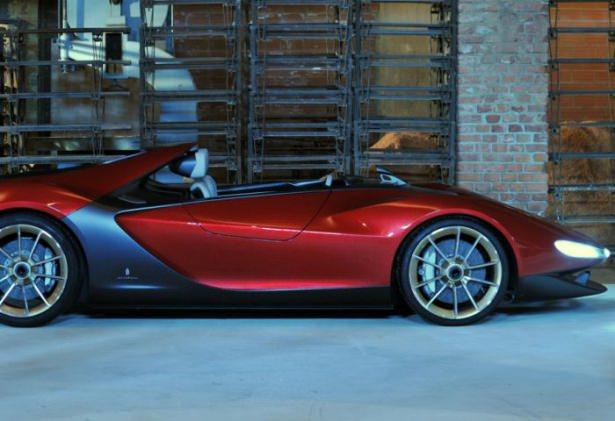 <p>Dünyada sadece 6 tane olduğu açıklanan Ferrari Sergio davetiye ile satılacak.</p>
