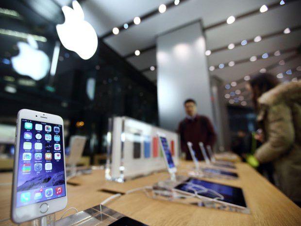 <p>İKİ YILDA YÜZDE 53 ARTTI</p>

<p>Apple'ın nakdi iki yıl önce aynı dönemde 155 milyar dolardı. Artış yüzde 53'ten fazla.</p>
