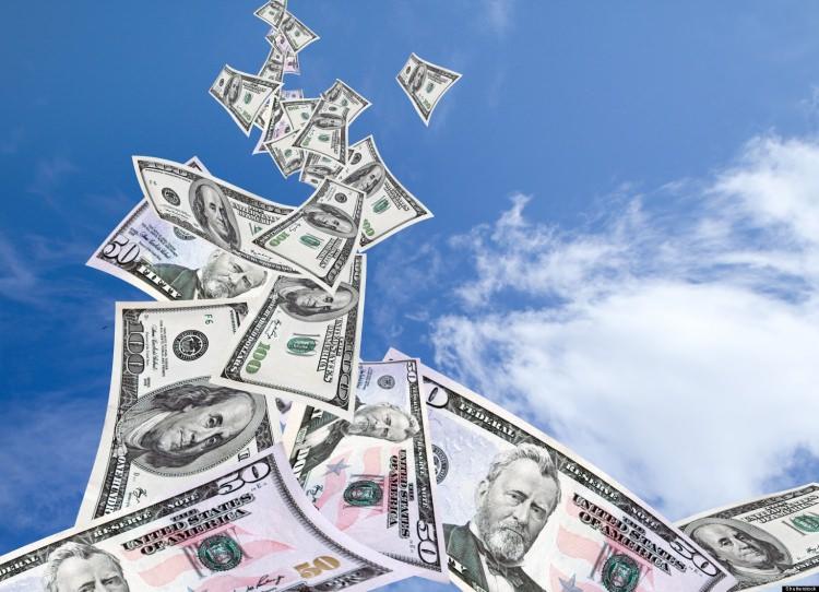 <p>ABD'NİN ÜÇ ZENGİNİ YETİŞEMİYOR</p>

<p>ABD'nin en zengin üç isminin servetleri Apple'ın kasasındaki paraya ancak yaklaşabiliyor. Bill Gates, Jeff Bezos ve Warren Buffett'ın toplam serveti 213,5 milyar dolar.</p>
