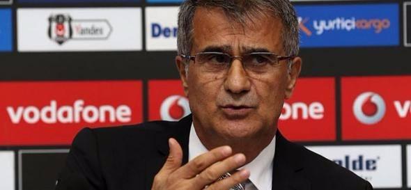 <p>"Riekerink 900 bin Euro alırken Şenol hoca 1.5 milyon Euro mu alıyor? Ya da Aboubakar 3.5 milyon Euro alırken Şenol hoca 1.5 milyon mu? Valla bravo Şenol hocaya... Ben Şenol hocanın yerinde olsam Türkiye'de verilmiş en yüksek maaşı isterim yani."</p>