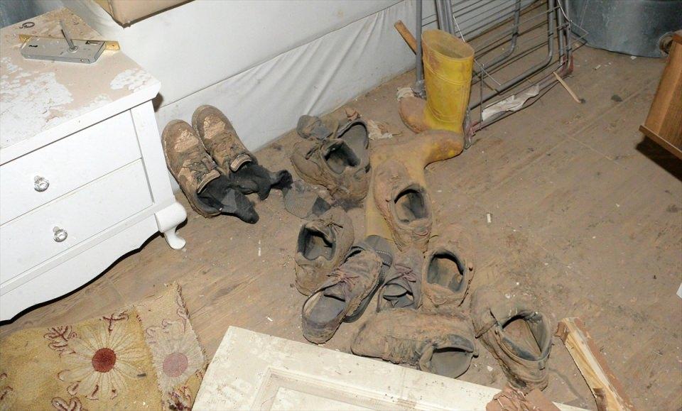<p>Kentte 71 gündür devam eden operasyonlarda 410 terörist etkisiz hale getirilirken, örgüt üyelerince oluşturulan 197 barikat kaldırıldı, 31 çukur kapatıldı. </p>
<p> </p>