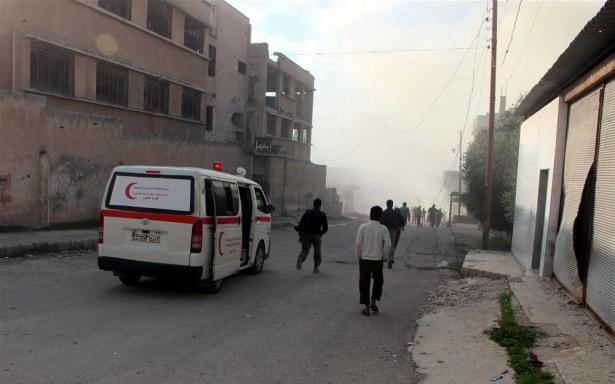 <p>Suriye Genel Devrim Konseyi'nden (SRGC) yapılan a&ccedil;ıklamada, rejim g&uuml;&ccedil;lerinin başkent Şam'ın Doğu Guta b&ouml;lgesinde yer alan Kabun'a attıkları havan mermilerinin bir okula isabet etmesi sonucu 17 &ouml;ğrencinin hayatını kaybettiği, &ccedil;ok sayıda &ouml;ğrencinin de yaralandığı belirtildi.</p>

<p>&nbsp;</p>
