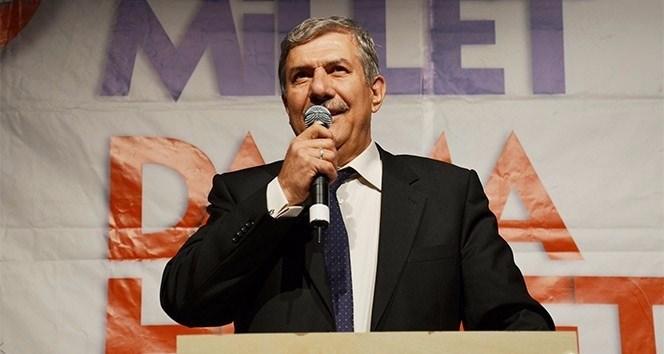 <p>SAĞLIK BAKANI AHMET DEMİRCAN<br />
<br />
Erzurum Atatürk Üniversitesi Tıp Fakültesi</p>
