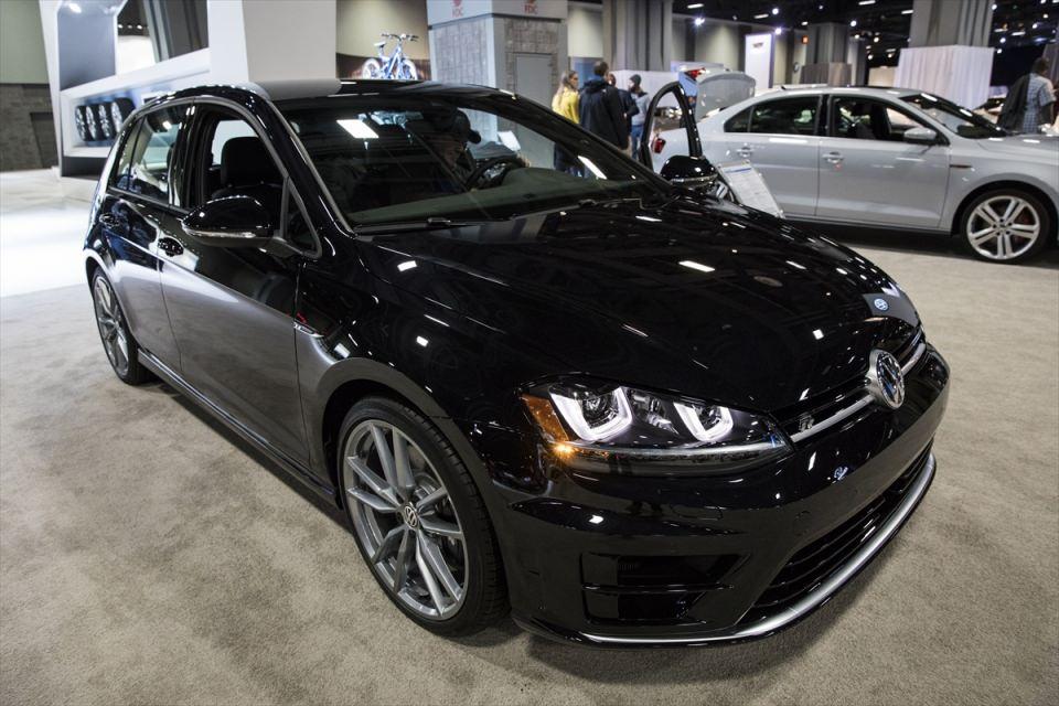 <p>Volkswagen Golf R</p>
