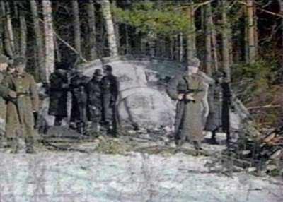 Sovyet gizli servisi KGB arşivinden çıktığı iddia edilen bu görüntülerdeki cismin UFO olup olmadığı tartışılıyor.