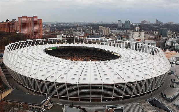 Stat tarihinde defalarca isim değiştirdi. başlarda Kızıl Stat olarak anılan stadın adı 1936'da Cumhuriyet Stadı olarak değişti. 1962-1979'de Merkez stat adını aldı ve 1996'da şu anki adıyla Olimpiyat Stadı olarak adlandırıldı.Stat, yenilenme çalışmalarında şeffaf bir çatıya sahip oldu.Statta oynanacak maçlar:11 Haziran: Ukrayna-İsveç15 Haziran: İsveç-İngiltere19 Haziran: İsveç-Fransa24 Haziran: Çeyrek Final1 Temmuz: Final