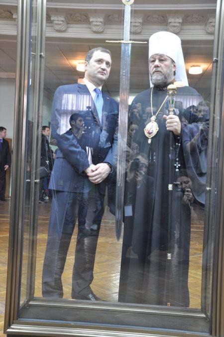 <p>Fatih'in ölümünden sonra 1484'te tekrar Boğdan seferine çıkan II. Bayezid, önce Boğdan'ın en önemli ticaret merkezi Kili'yi, sonra da Akkirman Kalesi'ni fetheder.</p>