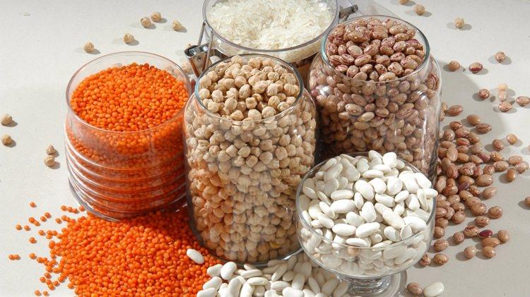 <p>Proteinden zengin olanlar sıralamasında özellikle yeşil mercimek, nohut ve kuru fasulye yer alıyor. </p>
