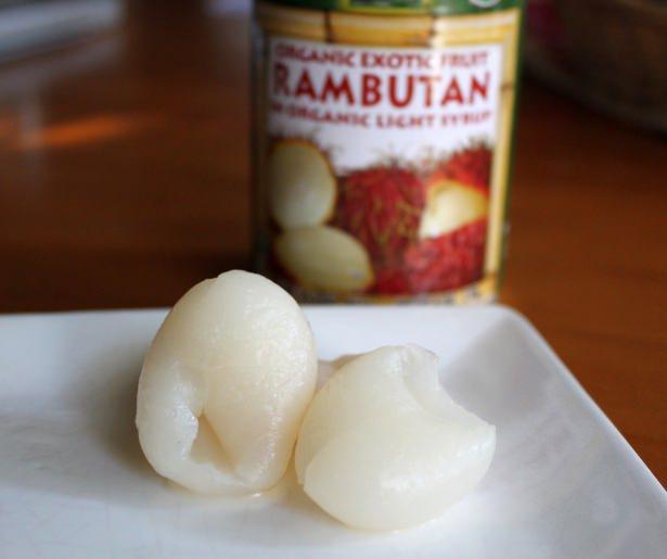 <p><span style="color:#FFFFFF">Asıl toprakları Malaya yarım adası olan rambutan; Tayland, Malezya, Vietnam, Kamboçya, Filipinler gibi ülkelerde bolca tüketilmektedir.</span></p>