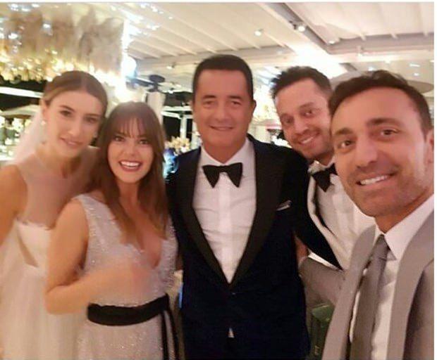 <p>Aslı Enver, Murat Boz, Mustafa Sandal</p>
