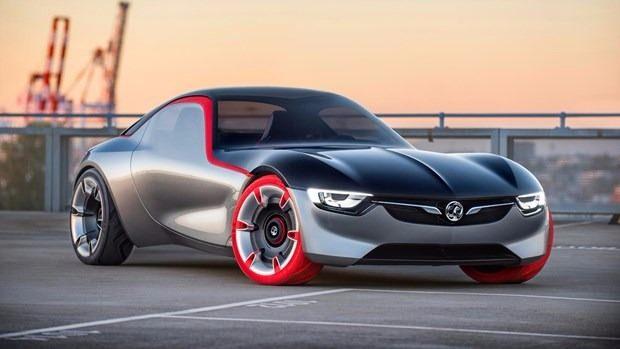 <p>Otomobilde 1.0 lt’lik üç silindirli turbo beslemeli bir motor görev yapıyor. 145 beygirlik gücünü 6 ileri vitesli manuel şanzımanıyla arka aksa ileten otomobilin 100 kilometre hıza ulaşması 8 saniyeden kısa sürüyor.</p>
<p> </p>