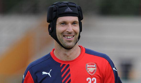 <p>5. Petr Cech<br />
<br />
​2004'ten beri çıktığı 325 maçta Chelsea forması giyen Cech, 2015'te Arsenal'e transfer oldu.</p>

