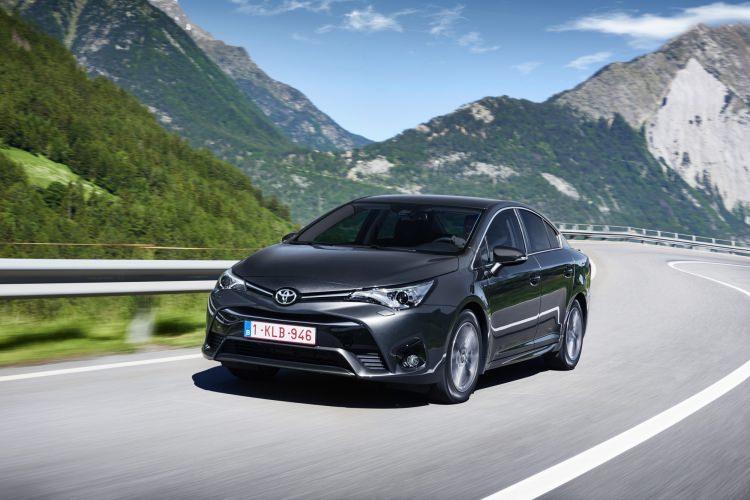 <p>Avensis’in benzinli versiyonları 7 bin 200 TL’lik indirim ile sunuluyor.</p>
