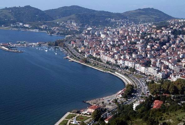 <p>ZONGULDAK<br />
<br />
Kişi Başı Tasarruf Mevduatı (2015): 7.895 <br />
<br />
Kişi Başı Tasarruf Mevduatı (2016): 8.939<br />
<br />
Fark (TL): 1.044<br />
<br />
Artış (%): 13,2 </p>

