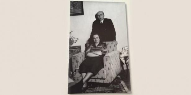 <p>1949 yılbaşı gecesi Sadberk Hanım ve Vehbi Bey</p>

<p> </p>
