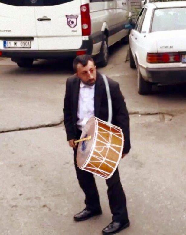 <p>Sosyal medya fenomeni 'Köksal Baba'</p>
