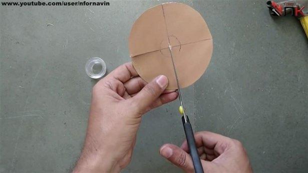 <p>Sonrasında ise pervane şeklinde işaretli yerlerinden kesinler attı.</p>