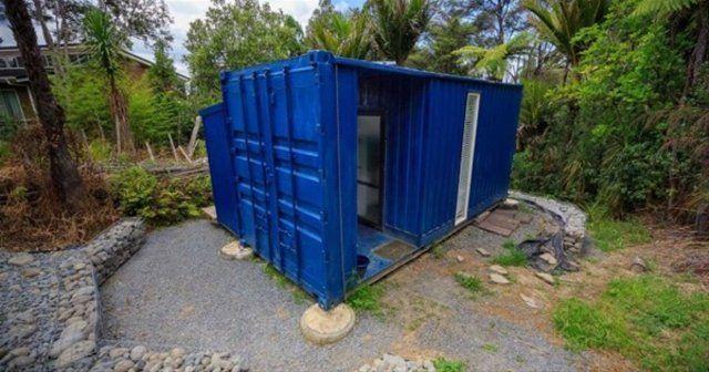 <p>Yeni Zelanda'da yaşayan Brenda Kelly adındaki kadın, satın aldığı konteyneri muhteşem bir yaşam alanına çevirdi</p>

<p>İşte eve dönüştürülen konteynerin içi...</p>

<p> </p>

<p> </p>
