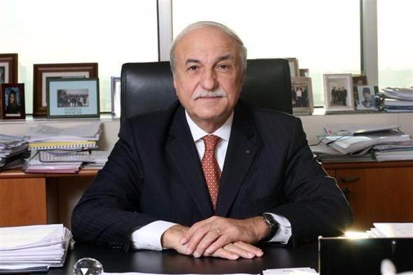 <p>FİBA HOLDİNG Y&Ouml;NETİM KURULU BAŞKANI H&Uuml;SN&Uuml; &Ouml;ZYEĞİN</p>
