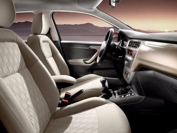 <p>EXCLUSIVE 1.6 HDI 92HP M/T DÜZ VİTES 62 bin 20 TL.</p>

<p> </p>
