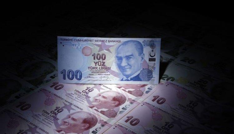 <p>Yani ekstre geldiğinde 'dönem borcunun' tamamını ödememiz gerekiyor. Bankalar üzülecek siz kazanacaksınız.</p>
<p> </p>
<p> </p>