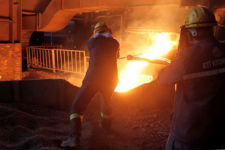 <p>Tabii ferrokrom üretimimizi aynı zamanda İsveç'teki ve Rusya'daki fabrikalarımızda gerçekleştiriyoruz. İsveç'teki fabrikanın krom cevheri ihtiyacını Elazığ'dan sağlıyoruz.''</p>
