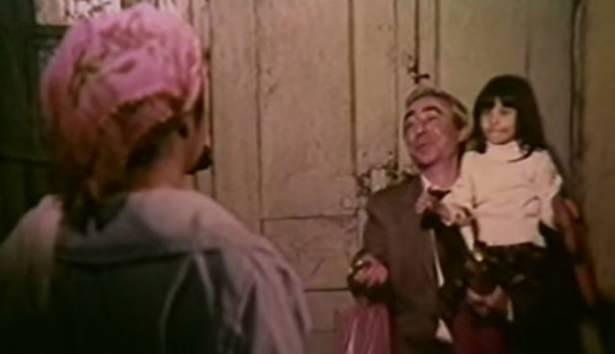 <p>Daha sonra Müjdat Gezen Sanat Merkezi'nde oyunculuk eğitimi aldı.</p>
