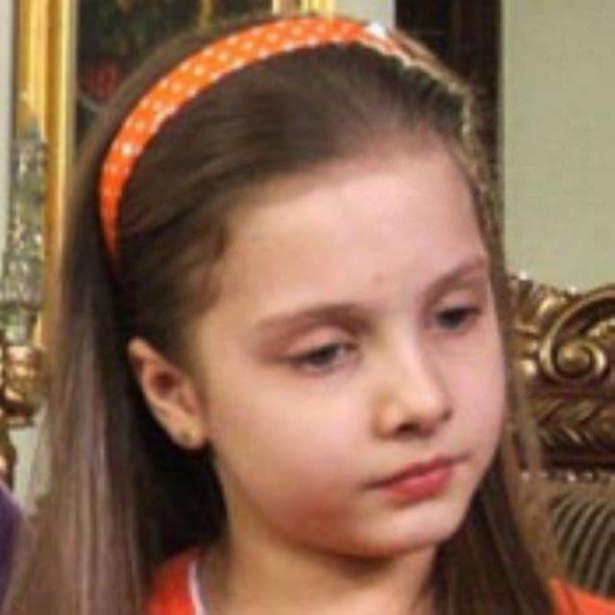 <p>'Selena' ve bir çok yapımda yer alan çocuk Dilara Kurtulmuş artık büyüdü, haliyle görüntüsü de değişti.</p>
