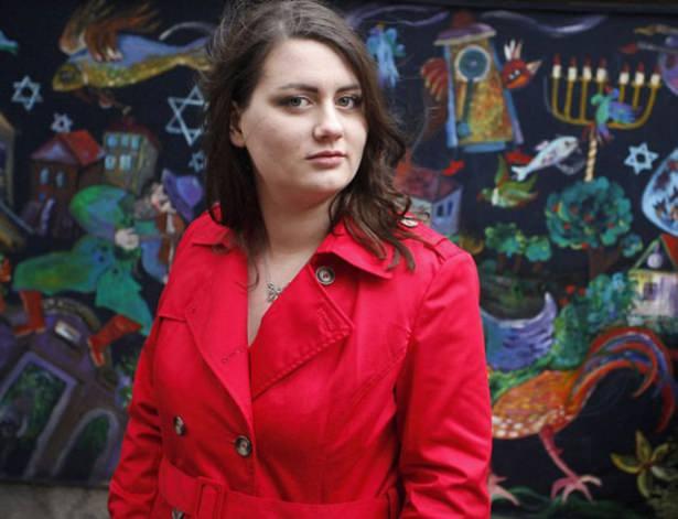 <p>20 yıl sonra ortaya çıkan Dabrowska kendisini görenleri şaşırttı.</p>
