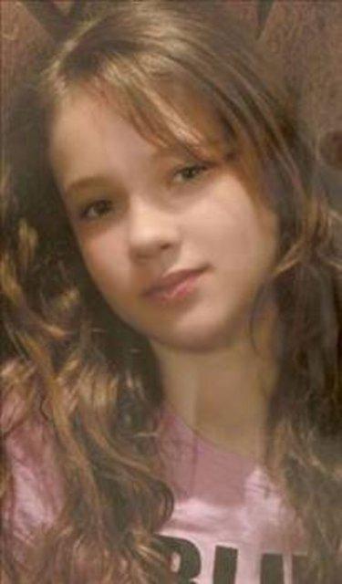 <p>Ardından da Gümüş dizisinde oynadı. Ama onu TV seyircisine tanıtan dizi İki Aile oldu. O dizide Ceren rolünü canlandırıyordu.</p>
