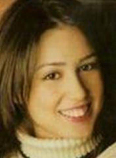 <p>O DA İKİ ABLASININ KUZUSUYDU Bu genç kız da bir zamanlar yayına başladığında sokakların bomboş kaldığı bir dizide rol alan küçük bir yıldızdı. Dizi yayınlanırken 10 yaşında olan Merve Er, daha sonra Sırlar Dünyası, Mavi Rüya, Ah Be İstanbul, Beşinci Boyut, Hayat Türküsü gibi dizilerde oynadı.</p>
