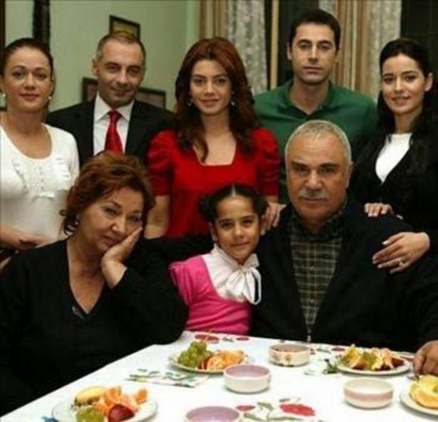 <p>Diziye katıldığında küçücük bir kız olan Şebnem, kameralar önünde büyüdü.</p>
