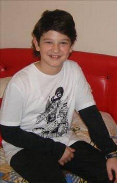 <p>AYBERK MESLEĞİ SÜRDÜRDÜ Onu milyonlarca seyirci ayrıldığı kocasından çocuklarını alabilmek için uğraşan bir kadının öyküsünü anlatan Aliye dizisiyle tanıdı..</p>
