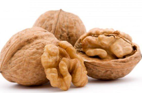 <p>Kansızlığı önler. Şeker hastalıklarında kap hastalığı riskini düşürür. Alzheimer ve Parkinson gibi hastalıklara karşı koruyucudur. Mide gazını ve sindirim bozukluklarını giderir. Kırmızı kan hücrelerinin biçimlenmesine, akciğerlerden dokulara oksijen taşınmasına yardımcı olan ve kansızlığı önleyen Potasyum açısından oldukça zengindir. Potasyum, sinirlerin uyarımı ve kas dokusunun çalışması için gereklidir. Safra kesesi taşı oluşumunu engellediği saptanmıştır.</p>