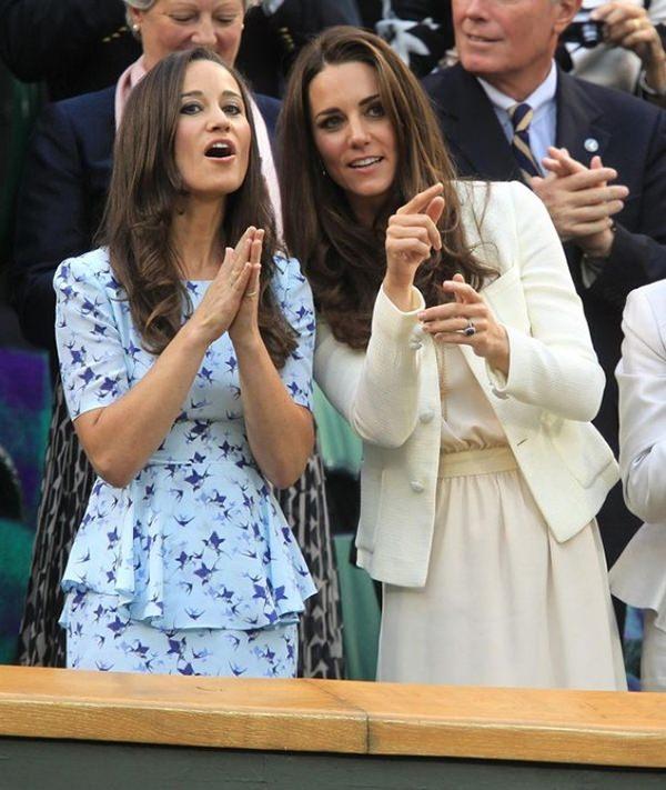 <p><strong>Kate Middleton</strong> ve<strong> Pippa Middleton</strong></p>