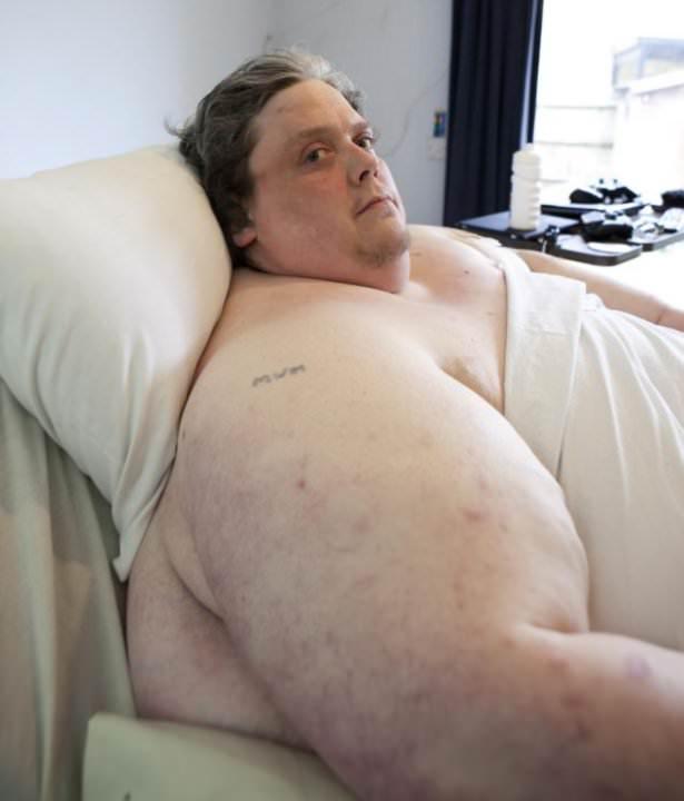 <p>Son olarak zayıflamak i&ccedil;in 24 yumurtalı omletinden bile vazge&ccedil;ti ama nafile...</p>

<p>&nbsp;</p>
