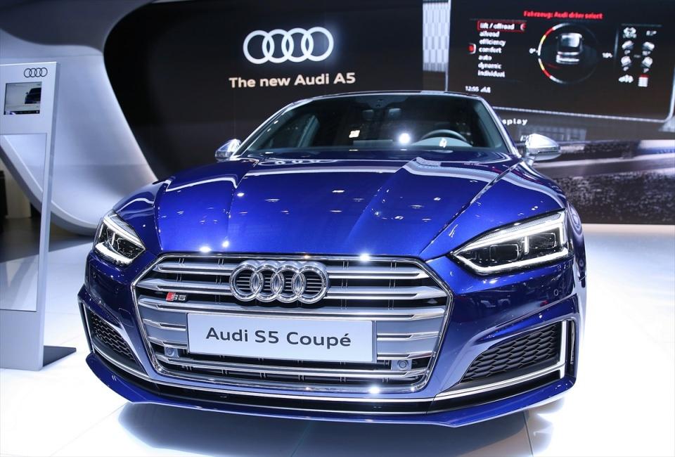 <p>Audi S5 Coupe </p>
