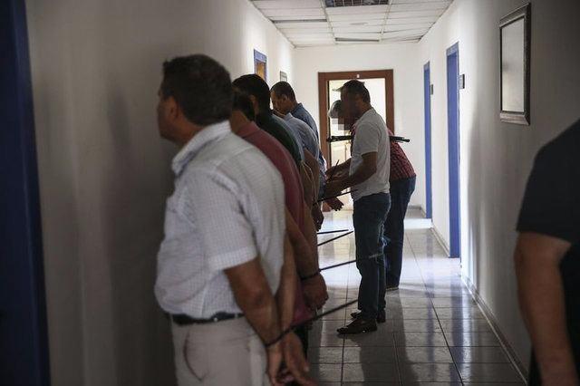 <p>FETÖ/PDY mensuplarının 15 Temmuz’da gerçekleştirdikleri darbe girişimi ardından gözaltı ve tutuklamalar devam ederken, Türkiye genelinde en çok konuşulan bazı isimler oldu. <br />
<br />
Kaynak: HaberTürk</p>

<p> </p>
