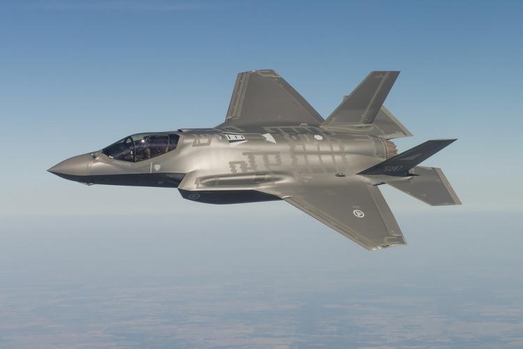 <p><span style="color:#D3D3D3">Planlana göre, F-35'lerin ilk 2 adedi 2018'de Türkiye'ye teslim edilecek.</span></p>