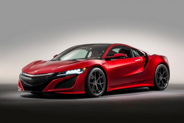 <p><strong>Honda NSX</strong></p>
