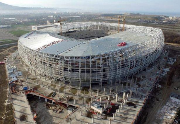 <p>Yeni Samsun Stadı<br />
​Kapasite: 33.000</p>
