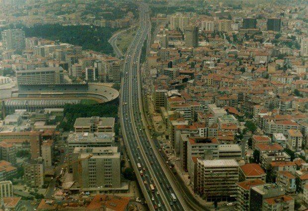 <p>Havadan Mecidiyeköy (1991, Akın Kurtoğlu)</p>
<ul>
</ul>