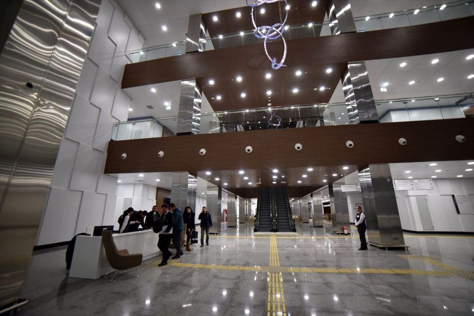 <p>400 milyon euroluk yatırımla gerçekleş­ti ve işletme süresi 25 yıl olacak. 25 yıl sonunda kamuya devredilecek.</p>

<p> </p>
