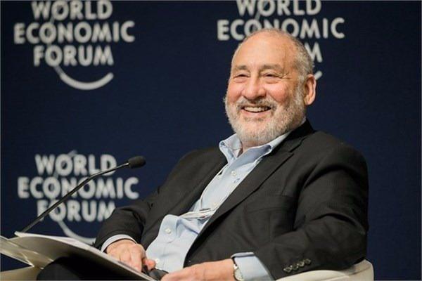 <p><strong>20) JOSEPH STIGLITZ (EKONOMİST)</strong><br />
&nbsp;</p>
