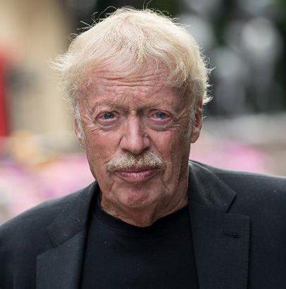 <p><strong>18. Phil Knight</strong></p>

<p><strong>Serveti: </strong>25.2 milyar dolar </p>

<p><strong>Servetinin kaynağı:</strong> Nike</p>
